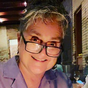 Meet your Posher, Vickie